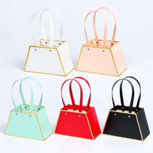 BOLSA TIPO CARTERA PARA RAMOS FLORALES CON ASAS Y BORDES DORADOS X10 UNID
